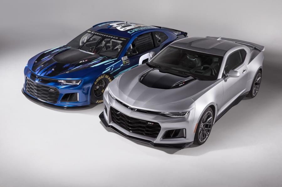 Chevrolet Camaro ZL1 NASCAR Race Car 2018 года  (фото 4 из 17)